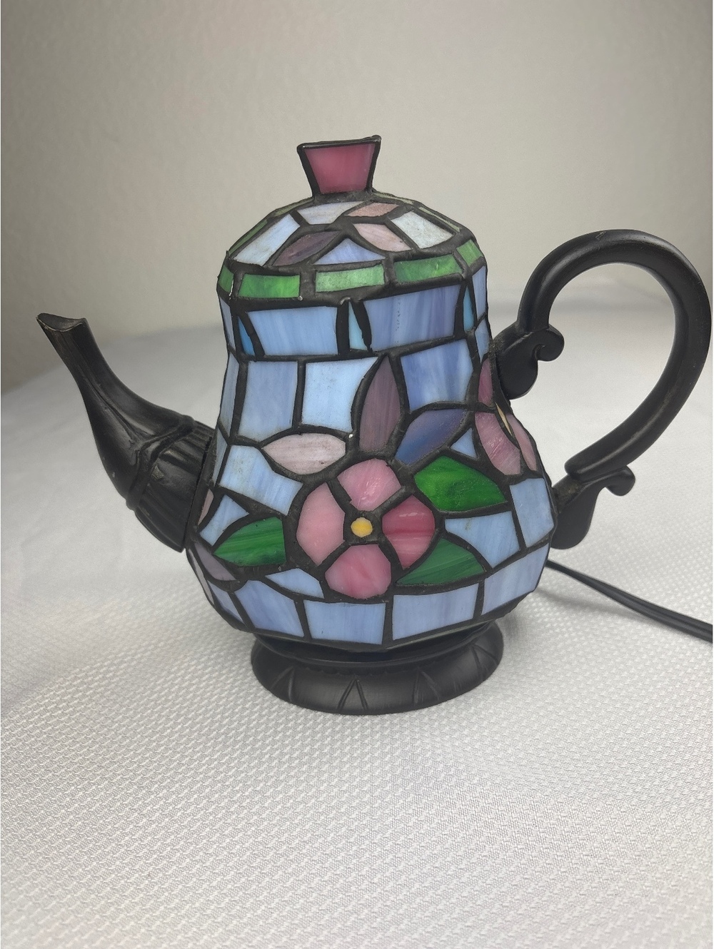 Cheyenne Table Accent Night light Teapot tea pot Lamp Tiffany Style Accent Lamp